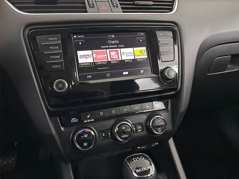 Škoda Octavia (2015) Scout 2.0 TDI, 4X4, Automat - fotka 12 z 23