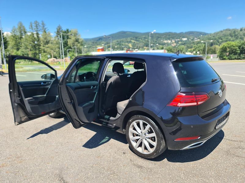Volkswagen Golf (2018) VII 1.4 TSi COMFORTLINE 92-KW  - fotka 11 z 26