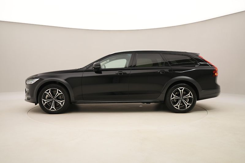 Volvo V90 CC B5 AWD ULTIMATE REZERVACE - fotka 10 z 68