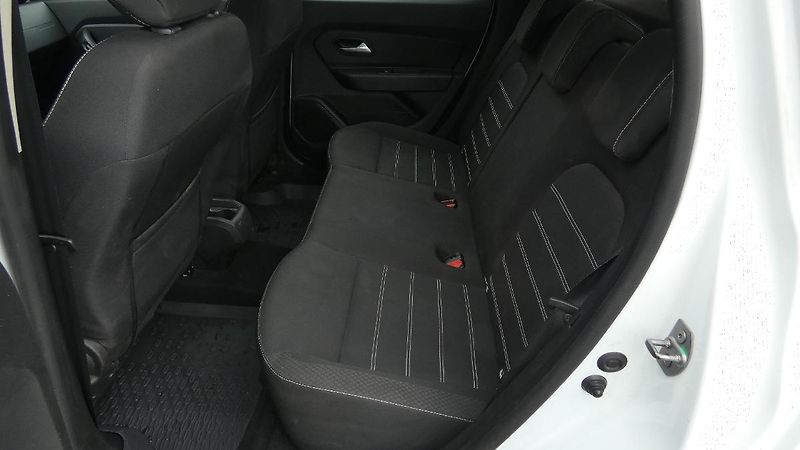 Dacia Duster 1.5 Blue dCi 4x4 Comfort - fotka 20 z 24