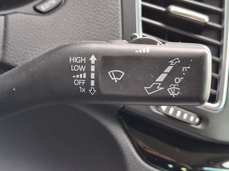 Seat Alhambra (2016) Style DSG 2,0TDi 135kW - fotka 23 z 35