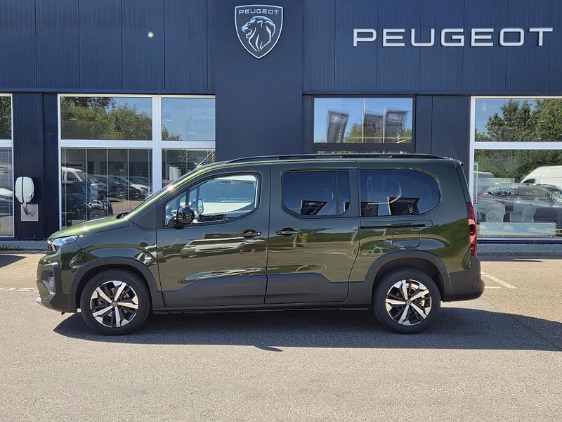 Peugeot Rifter (2024) 1.5BHDi 130 LONG GT EAT8 - fotka 2 z 32