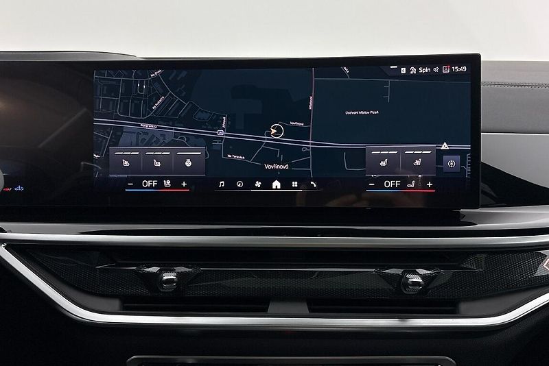 BMW X7 xDrive40d - fotka 18 z 24