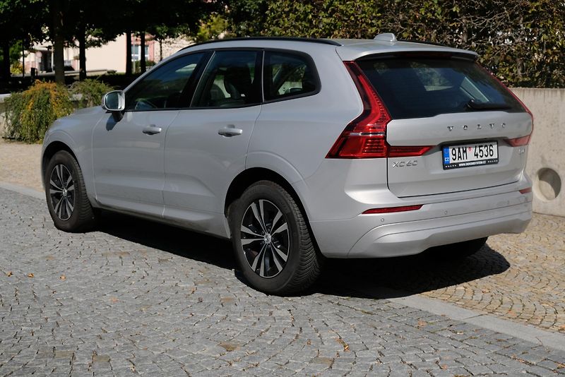 Volvo XC60 (2023) 36t km, záruka, odp. DPH - fotka 3 z 10