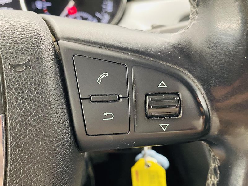 Škoda Superb 2,0 TDI DSG 103kW Bi-Xenon Ele - fotka 15 z 26