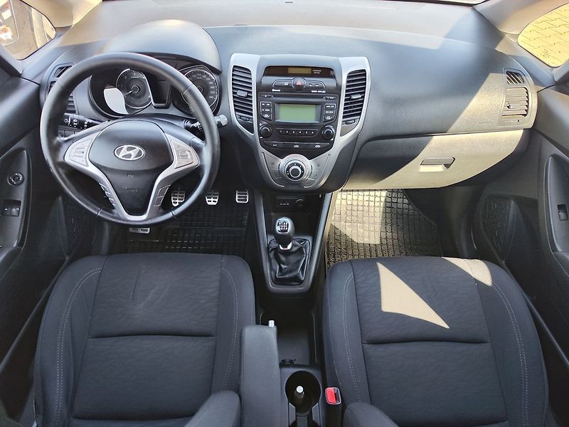 Hyundai ix20 1.4 CRDi/66kW Comfort - fotka 11 z 29