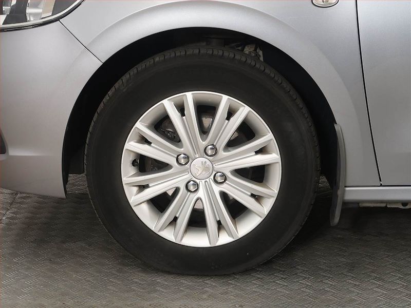 Peugeot 301 (2018) 1.2 PureTech, Serv.kniha - fotka 14 z 17