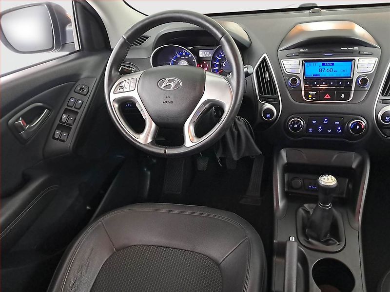 Hyundai ix35 (2011) 2.0 CVVT, 4X4 - fotka 7 z 16