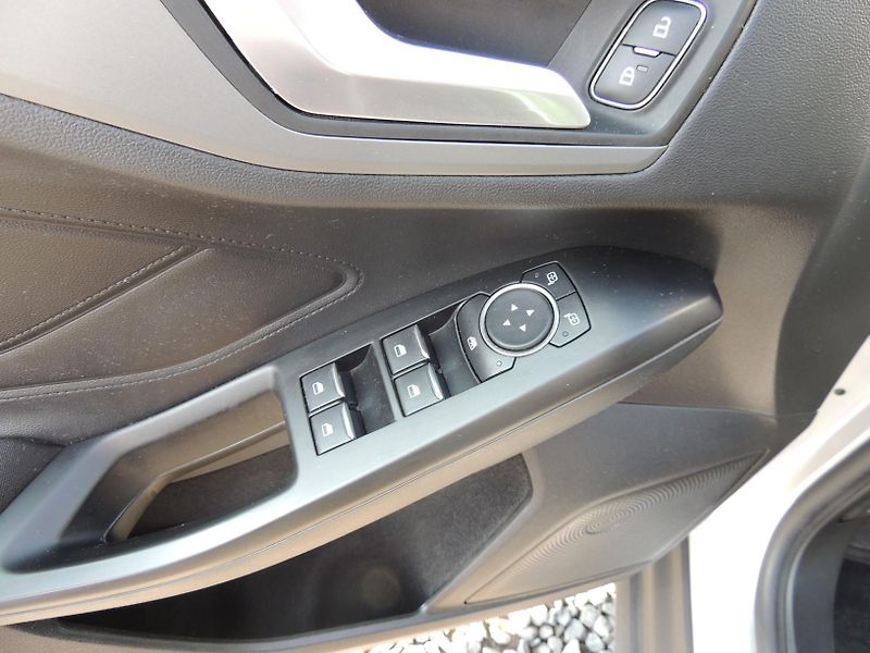 Ford Focus (2019) 1.0i,92kw,Trend,ČR,1maj. - fotka 17 z 50