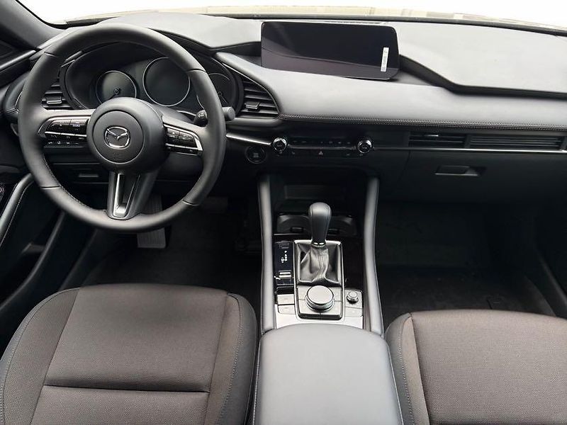Mazda 3 (2026) G140/6AT/FWD/CENTRE LINE - fotka 10 z 16