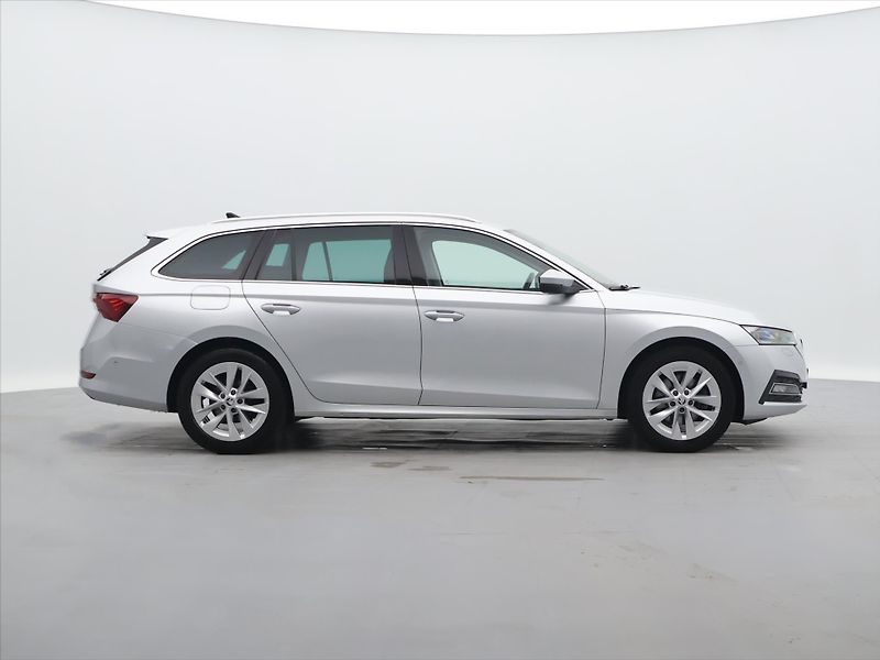 Škoda Octavia 2,0 TDI 110kW DSG Style 4x4 CZ - fotka 8 z 23