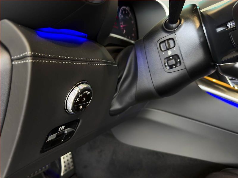 Mercedes-Benz AMG GT (2025) 63 4MATIC+ - fotka 14 z 25