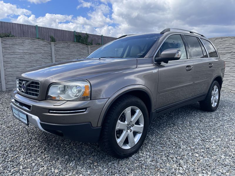 Volvo XC90 2.5TDi D5 200PS AWD R-DESIGN!! - fotka 6 z 180