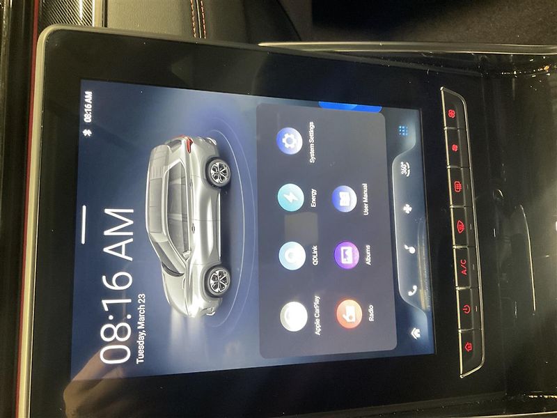 Maxus Euniq 6 77kWh Kůže 360 Pano ACC LED - fotka 12 z 21
