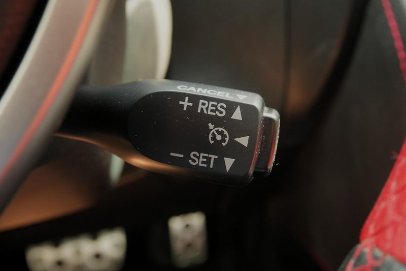 Toyota GT86 2.0 Boxer, ČR, Tempomat - fotka 19 z 30