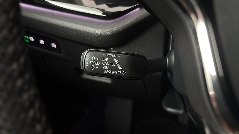Škoda Octavia 2.0 TDI DSG Style Combi - fotka 14 z 25