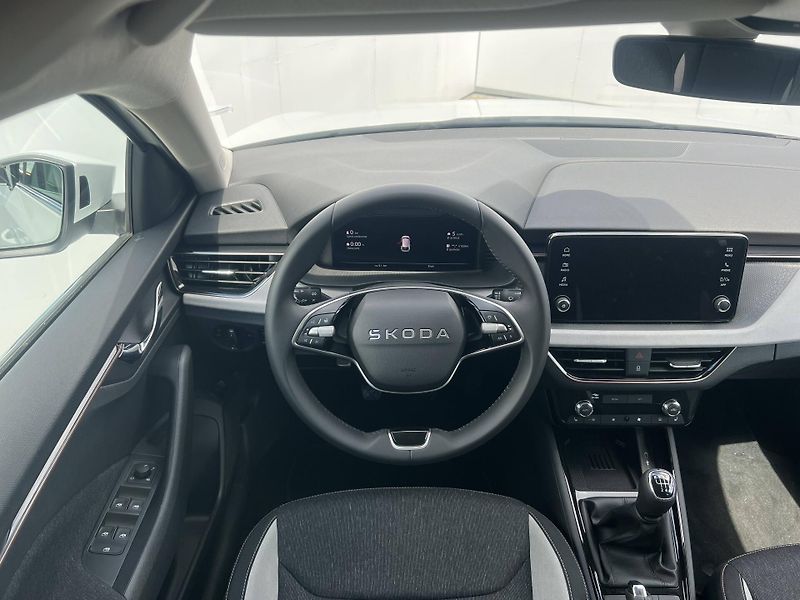 Škoda Scala (2025) 130 let Premium 6MP 1,0TSI - fotka 4 z 6