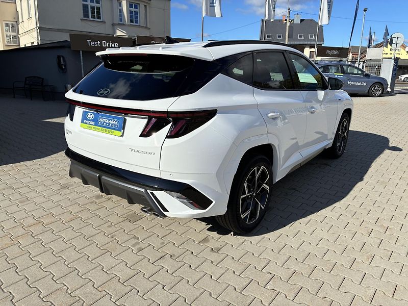 Hyundai Tucson 1,6 T-GDi 110kW DCT N-Line - fotka 3 z 24