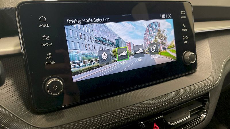 Škoda Fabia (2024) TOP Selection 1.0TSI 85kW - fotka 31 z 31
