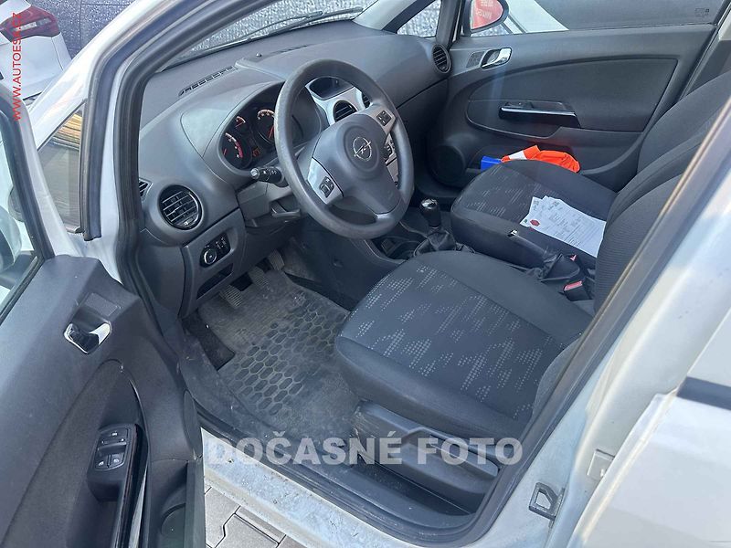 Opel Corsa (2014) 1.0i - fotka 3 z 3
