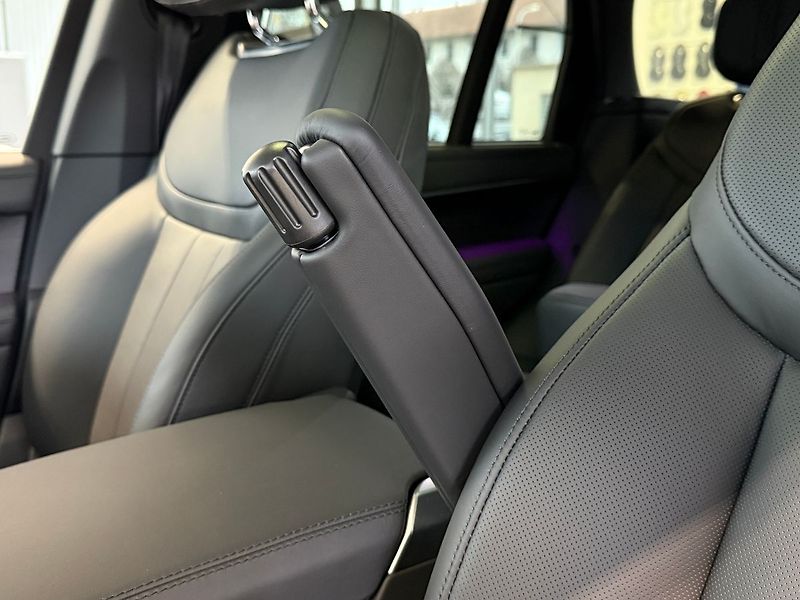 Land Rover Range Rover P530 Autobiography, MERIDIAN - fotka 17 z 50