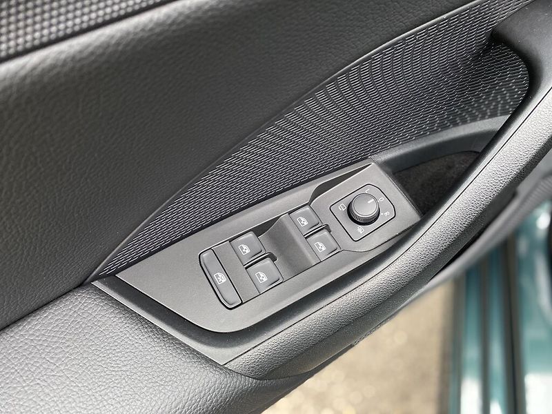 Škoda Octavia 1,5 TSI 85 kW Selection - fotka 11 z 26