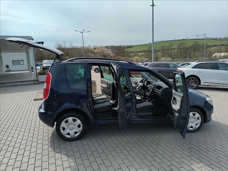 Škoda Roomster 1,2 TSI,77KW,KLIMA,PARKING - fotka 9 z 34