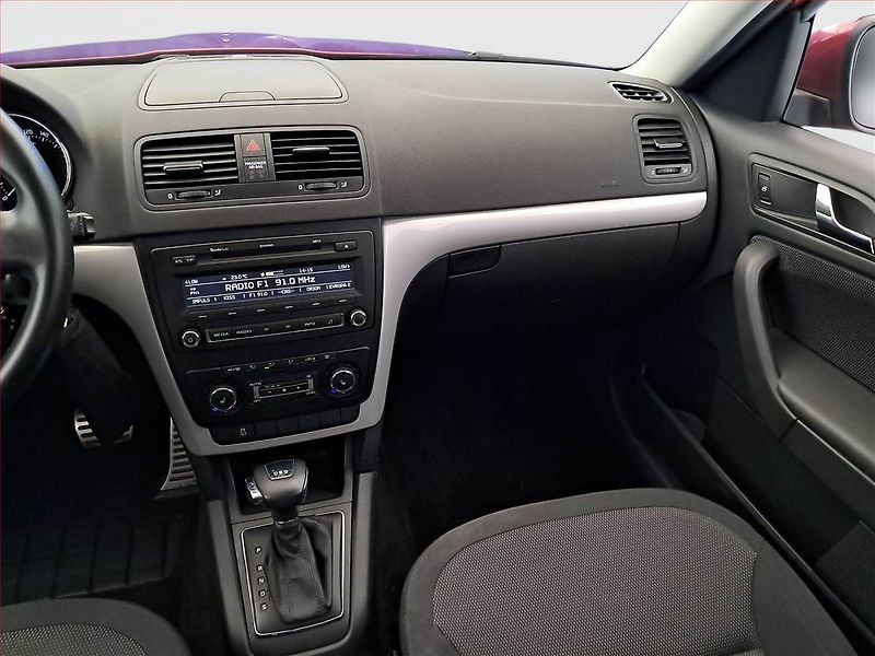 Škoda Yeti (2012) 1.2 TSI, Automat, Serv.kniha - fotka 8 z 17