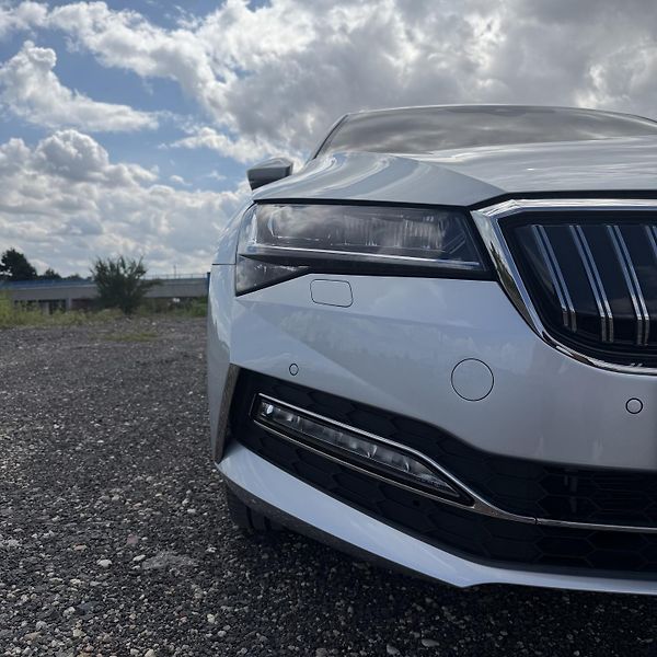 Škoda Superb (2021) Škoda Superb 1.4 TSI IV L&K - fotka 4 z 19