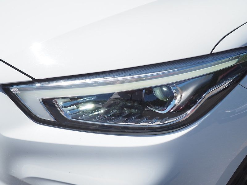 MG ZS (2023) 1.0T 82kW Elegance 1.Maj, Pano - fotka 7 z 37