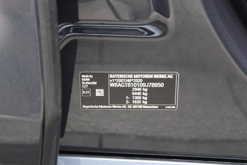 BMW X6 xDrive30d - fotka 25 z 25