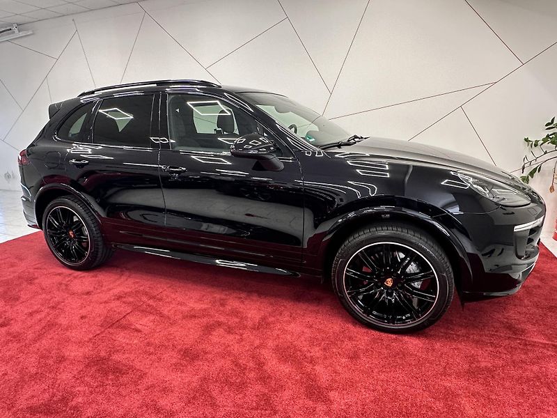 Porsche Cayenne (2016) V8 Diesel*Bose*Pano*TOP*DPH - fotka 6 z 17
