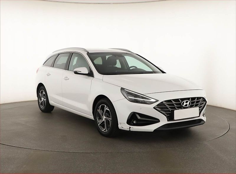 Hyundai i30 (2023) Smart 1.0 T-GDI, ČR,1.maj - fotografie inzerátu