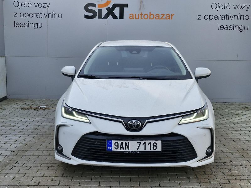 Toyota Corolla  Comfort 1,5 (92 kW) MAN - fotka 3 z 9