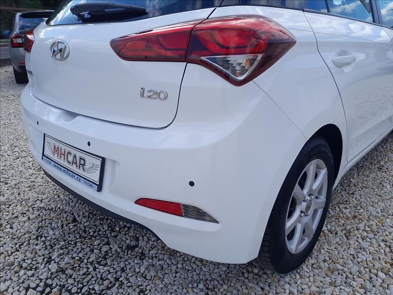 Hyundai i20 1,25i 16V 55kW - fotka 15 z 45