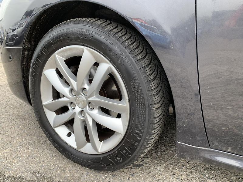 Peugeot 508 SW 2.0HDi PANORAMA NAVI KLIMA - fotka 44 z 45