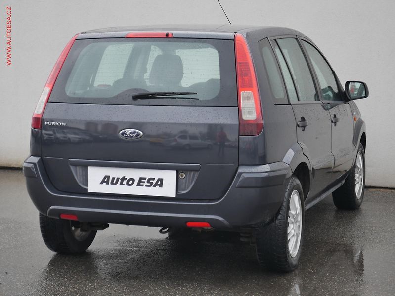 Ford Fusion (2010) 1.6i, ČR, AC, STK2/28 - fotka 4 z 16