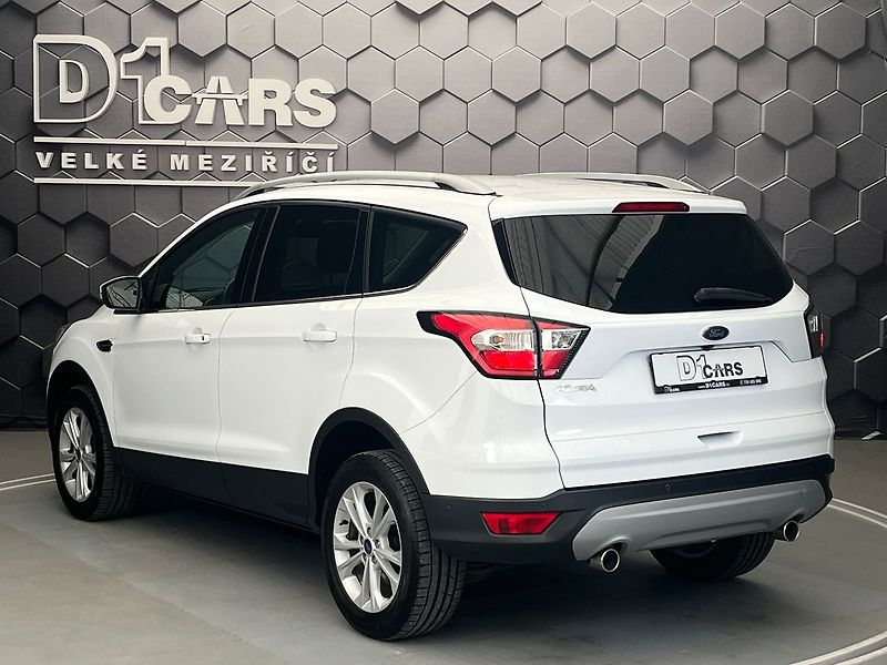 Ford Kuga 2.0 TDCi Titanium Cebia - fotka 2 z 50