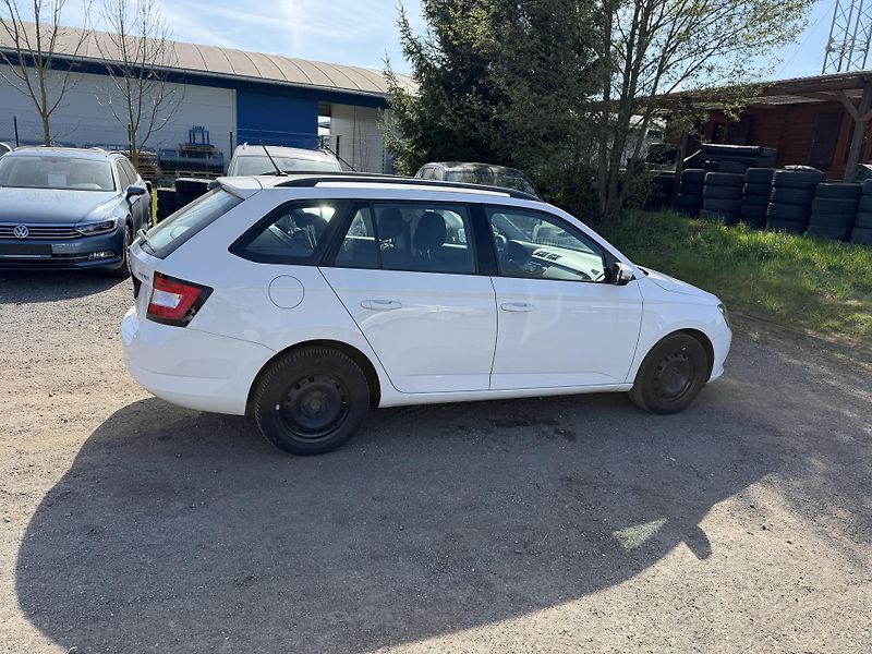 Škoda Fabia 1.0 TSI - fotka 7 z 21