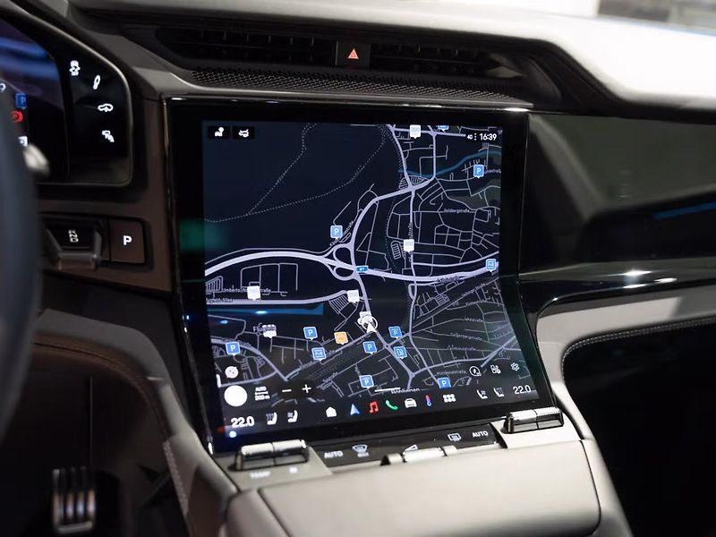 Porsche Cayenne Electric HuD HD-Matrix Venti - fotka 19 z 22