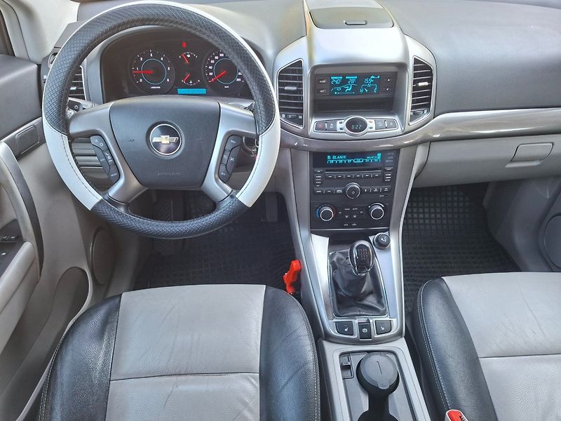 Chevrolet Captiva (2013) 2.2CDTI 135kW 4WD -NOVÉ V ČR - fotka 12 z 43