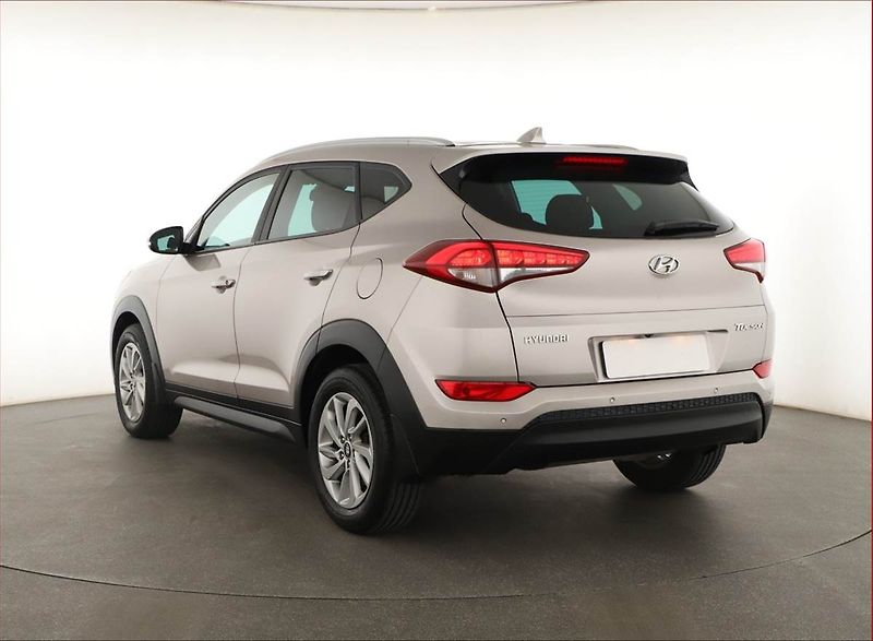 Hyundai Tucson (2016) 1.7 CRDi, Automat, Navi - fotka 4 z 22