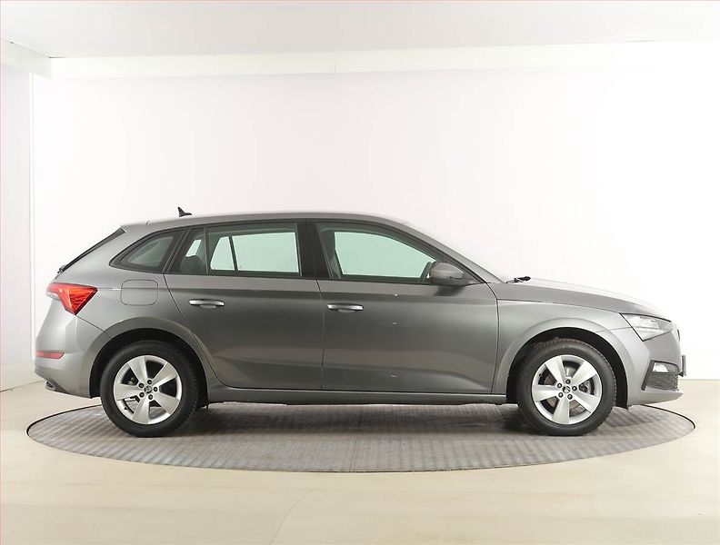 Škoda Scala (2024) Ambition 1.0 TSI, Serv.kniha - fotka 6 z 24