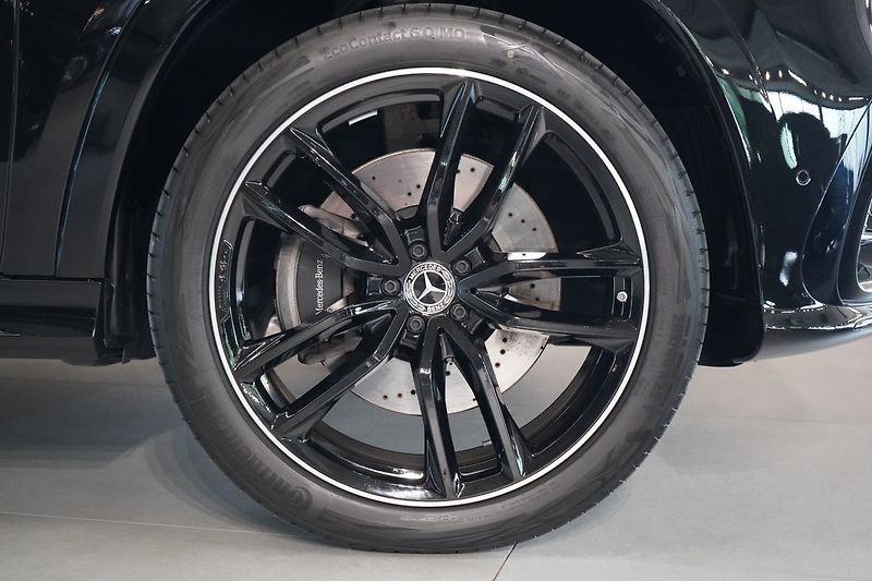 Mercedes-Benz GLS 450d 4MATIC AMG, Exclusiv, TZ - fotka 7 z 50