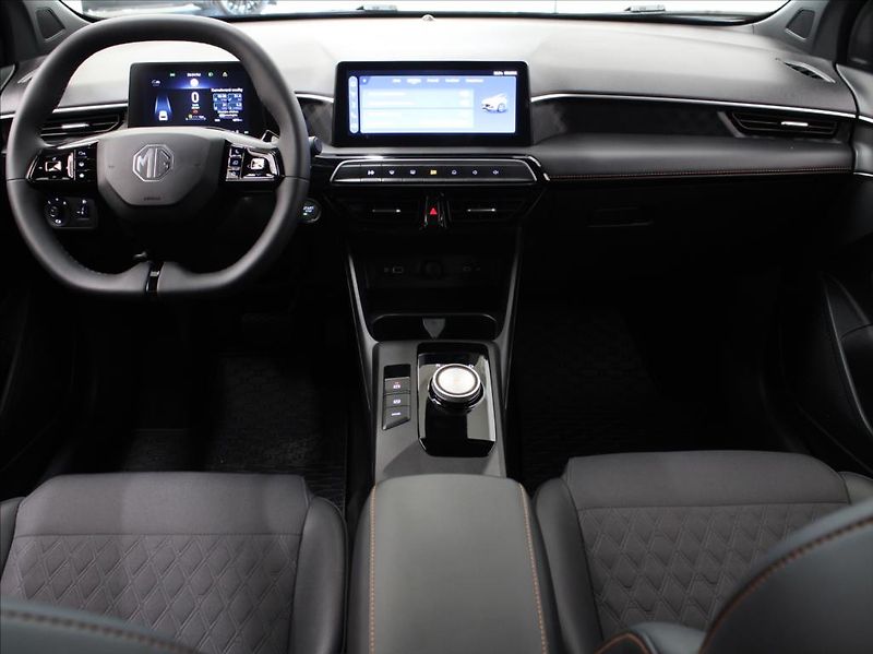MG MG3 1,5 Hybrid 197k. Exclusive 4tk - fotka 8 z 28