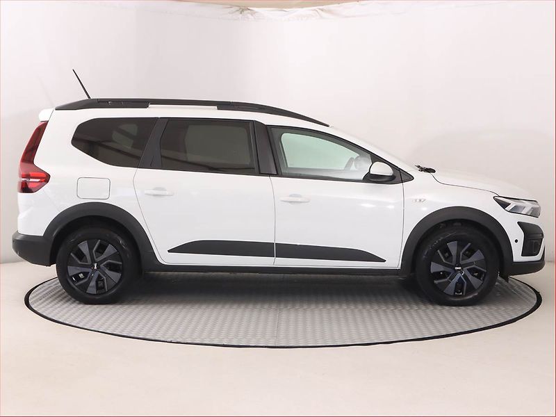 Dacia Jogger (2024) Expression 1.0 TCe, LPG - fotka 6 z 20