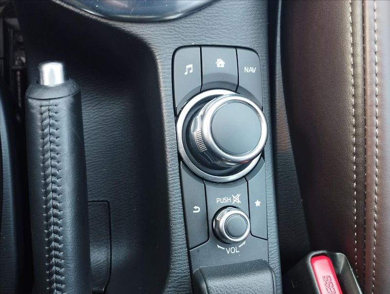 Mazda CX-3 2,0 SKYACTIV 110KW 4X4 100%KM - fotka 14 z 22