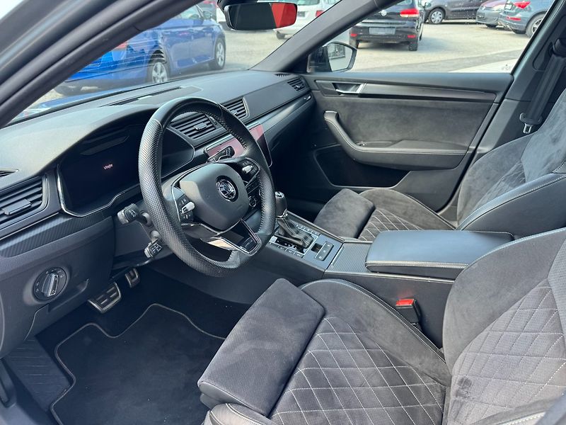Škoda Superb (2021) Sportline 2.0 TSI DSG 4x4 - fotka 11 z 40
