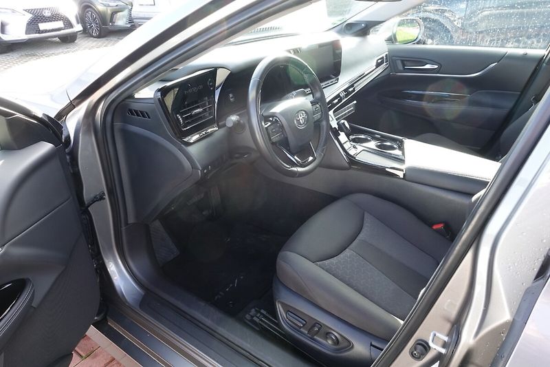 Toyota Mirai Fuel cell Comfort - fotka 10 z 29