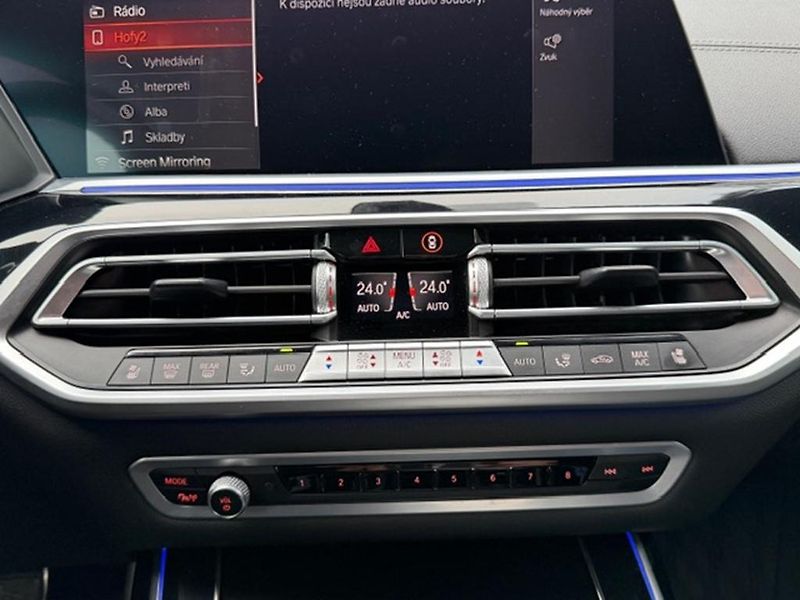 BMW X7 4,0i xDrive,mPaket competition - fotka 33 z 50